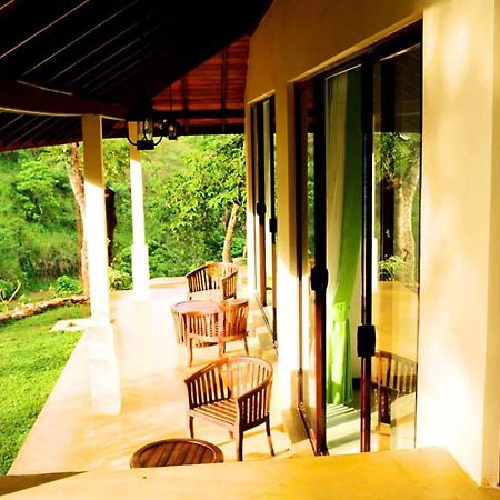 Aqua Exotica Wellness Retreat Hotel Gampola Exterior foto