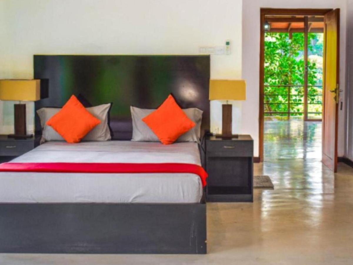 Aqua Exotica Wellness Retreat Hotel Gampola Exterior foto